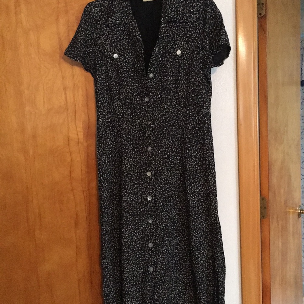 Dress - Picture 3 of 3
